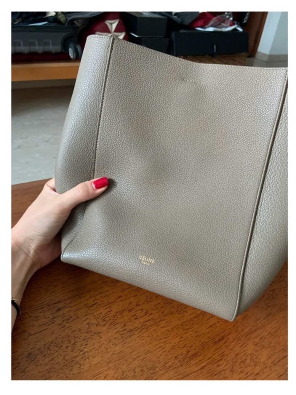 Celine Sangle Small Bucket Bag in soft grained calfskin - Picture 4 of 12
